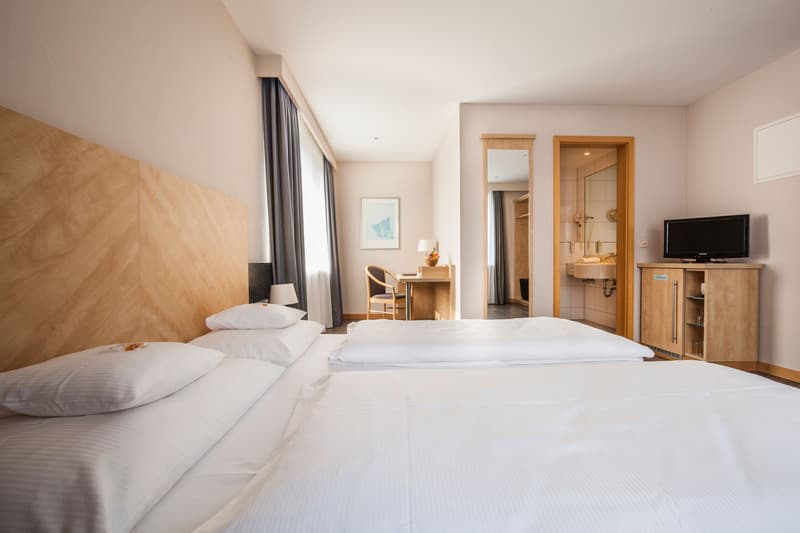 the Deutz, a Tribute Portfolio Hotel 5
