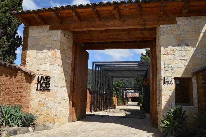 Uvence Arte + Hotel 2