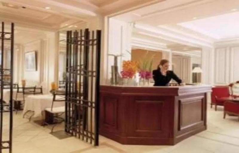 Hotel Suites Unic Renoir Saint-Germain 3