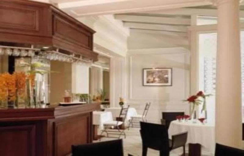 Hotel Suites Unic Renoir Saint-Germain 4