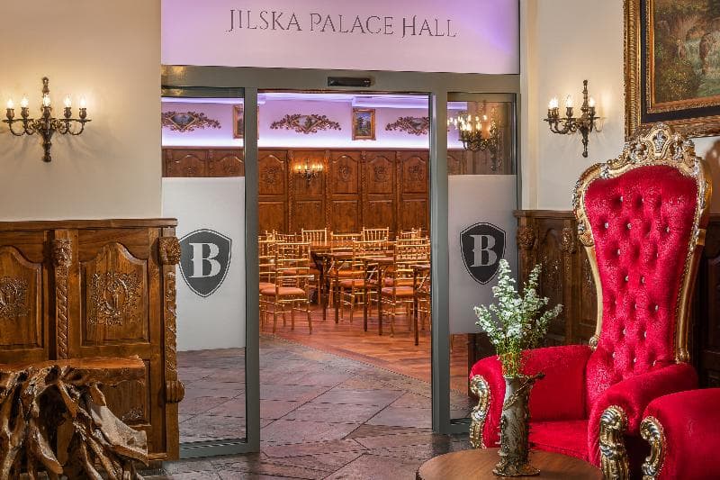 Iron Gate Hotel and Suites 3