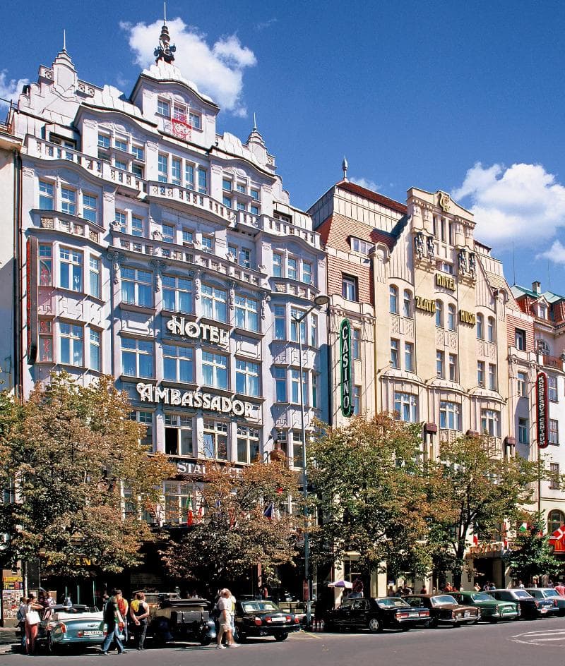 Hotel Ambassador Zlatá Husa 4