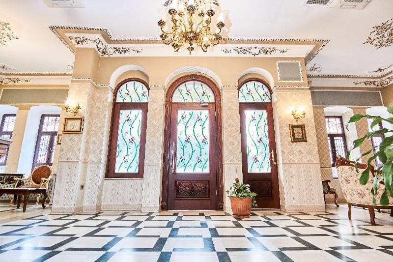 Amber Hotel 3