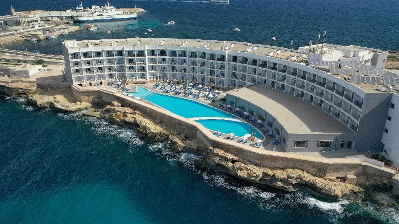 Paradise Bay Resort 1