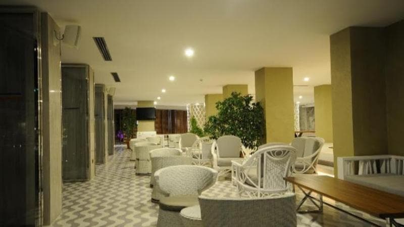 Sunrise Hotel 5