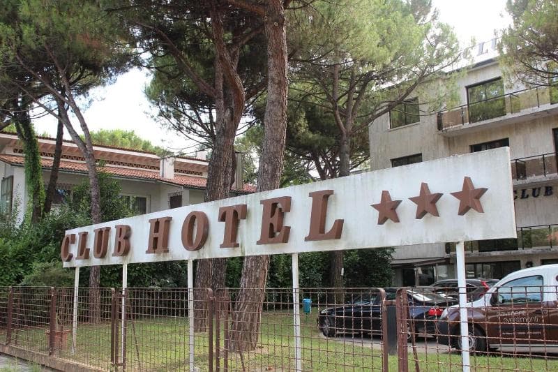 Club Hotel 2