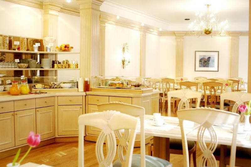 Hotel Adria 4