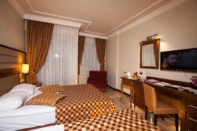 Rox Royal Hotel 5