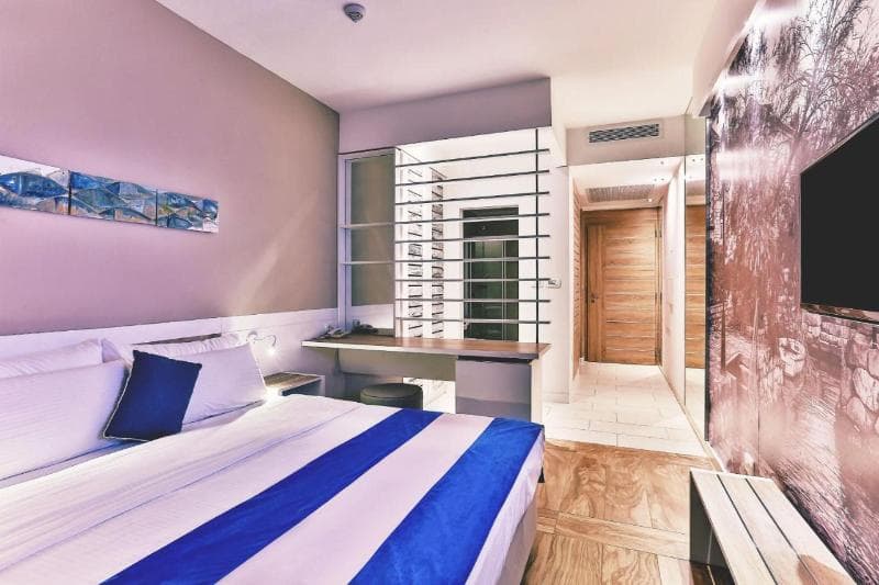Carine Hotel Delfin photo 1