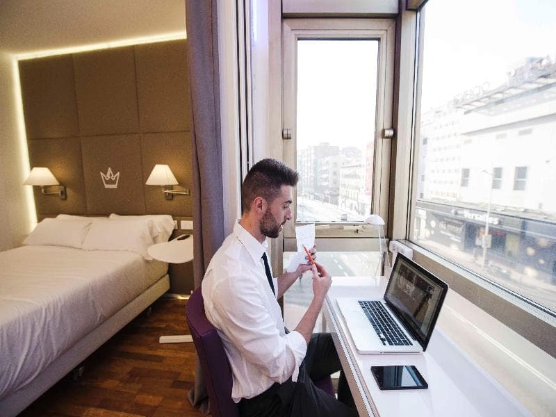 Erase un Hotel 2