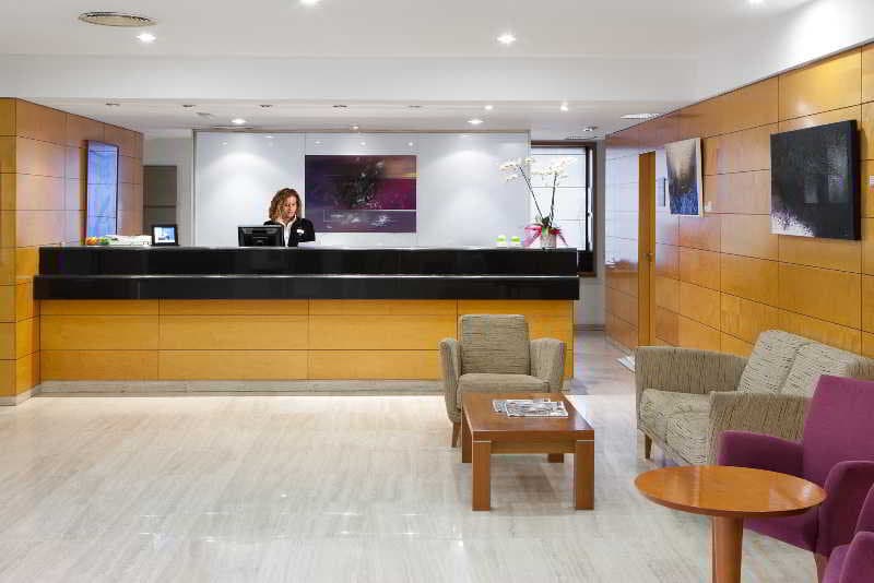 Hotel Up Rooms Vic 3