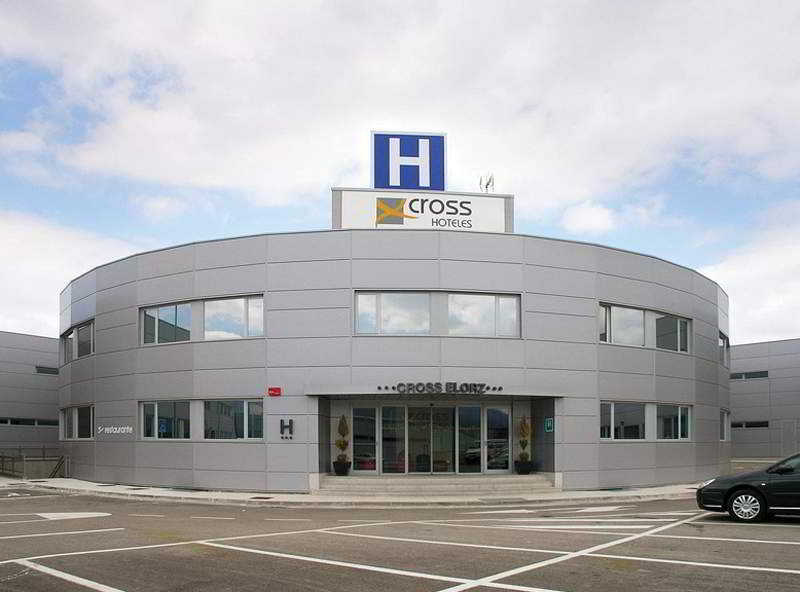Cross Hotel Elorz main