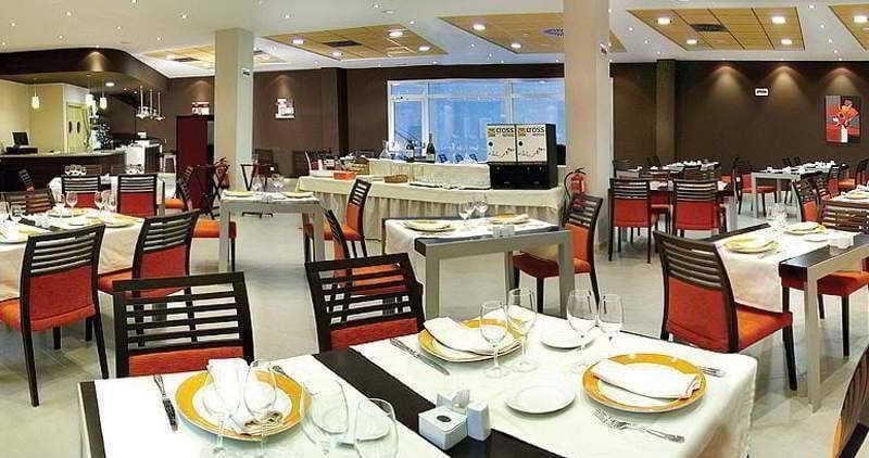 Cross Hotel Elorz 3