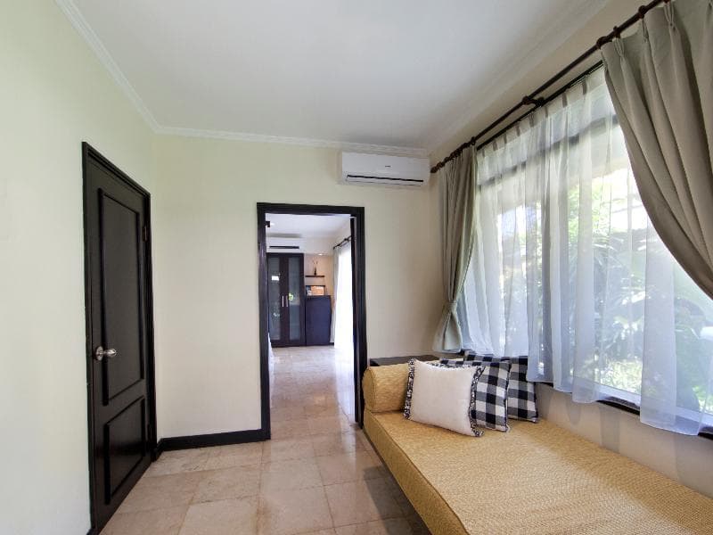 Legian Beach Hotel 5