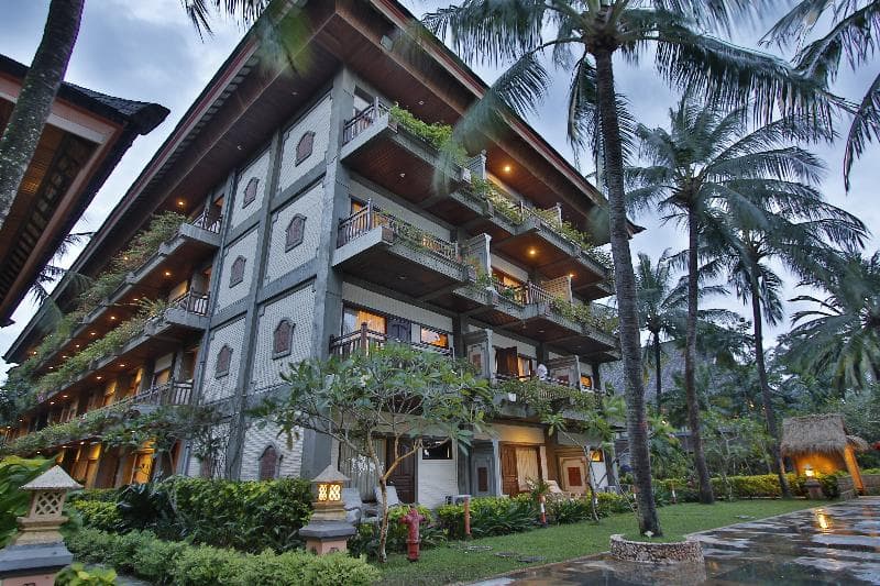 Jayakarta Lombok Beach Resort & Spa 2