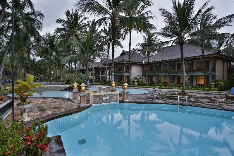 Jayakarta Lombok Beach Resort & Spa 3