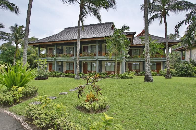 Jayakarta Lombok Beach Resort & Spa 4