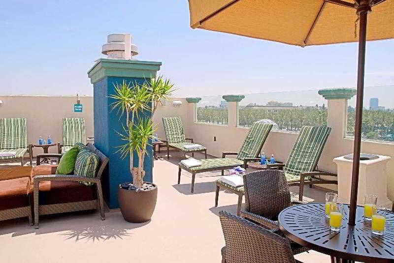 Peacock Suites photo 1