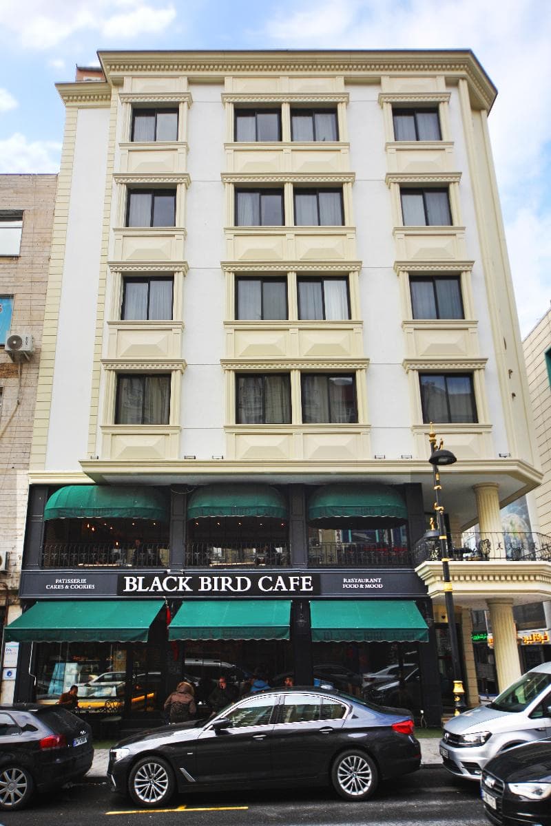 Black Bird Hotel 3