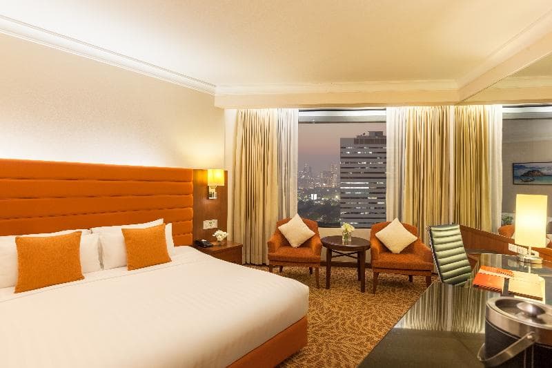 Rembrandt Hotel & Suites 5