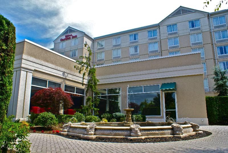 Hilton Garden Inn New York/Staten Island photo 1
