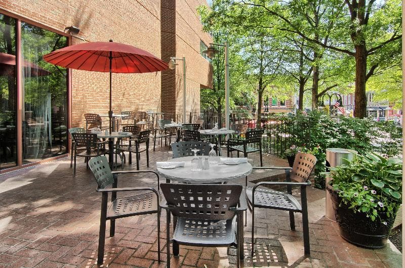 Omni Charlottesville 4