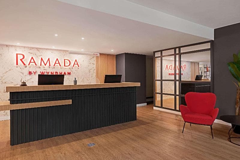 Ramada by Wyndham Valencia Almussafes 5
