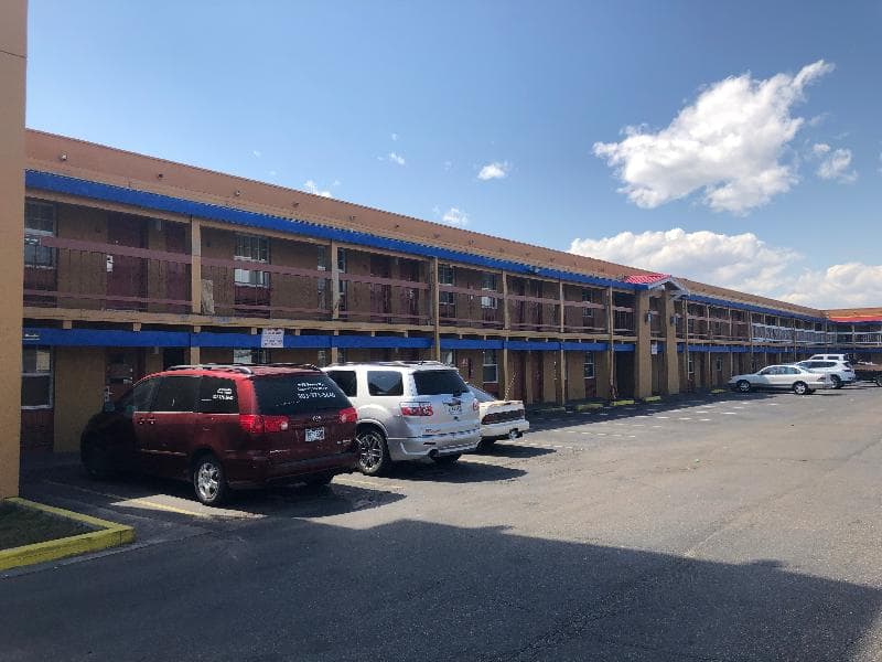 Americas Best Value Inn Denver 3