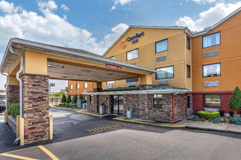 Comfort Inn 4