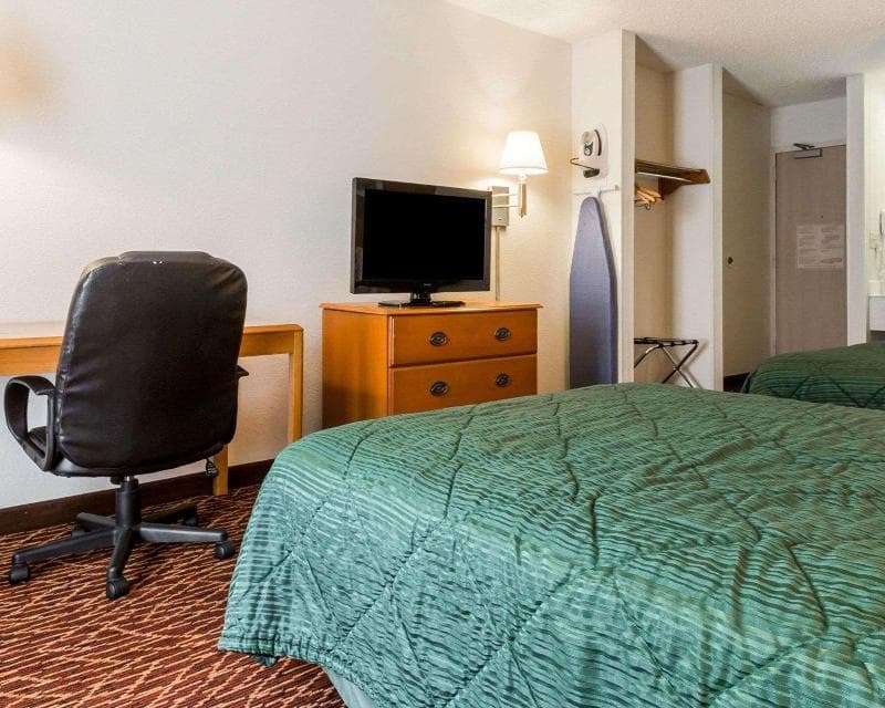 Quality Inn Northlake 4