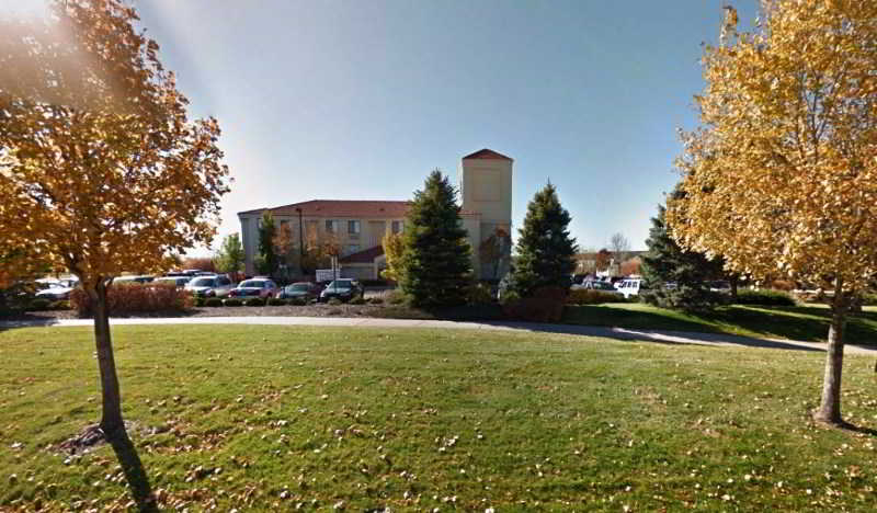 Econo Lodge Denver International Airport 4