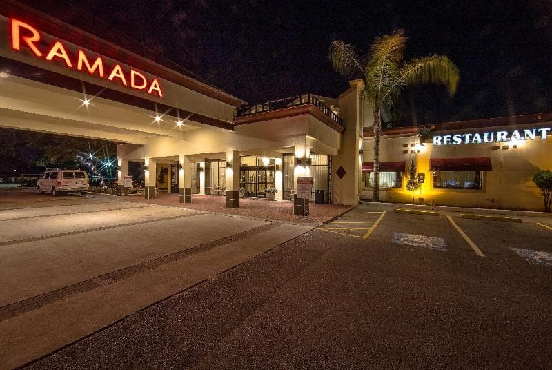 Ramada By Wyndham Houston Intercontinental Airport East photo 1