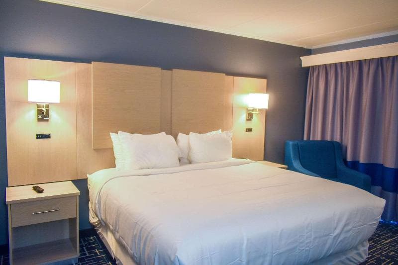 Comfort Inn 3