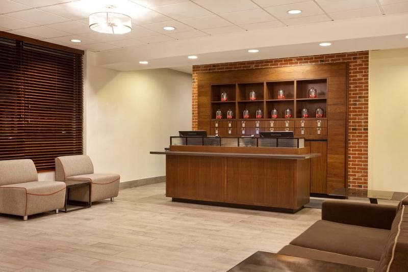 Four Points By Sheraton Cleveland Airport 2