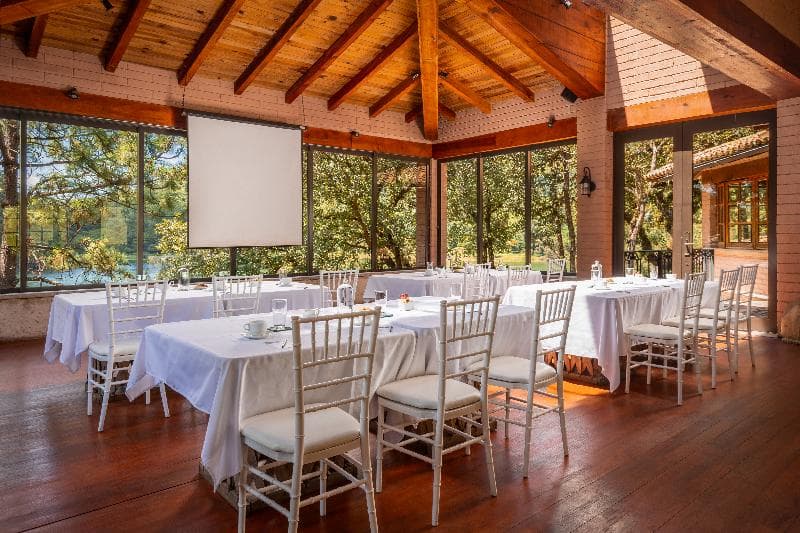 Sierra Lago Resort & Spa 4