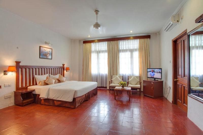 Hotel Suisse 4