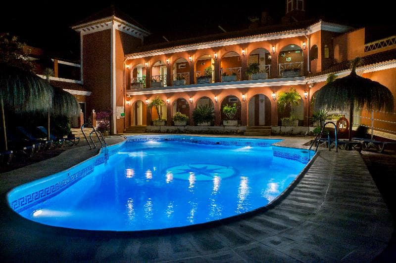 Hotel Los Arcos photo 1