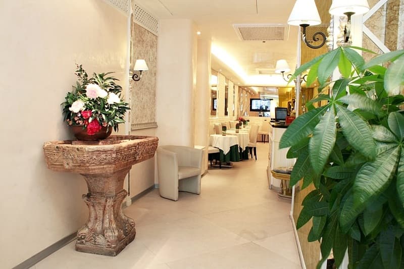 Valle Hotel Roma 4