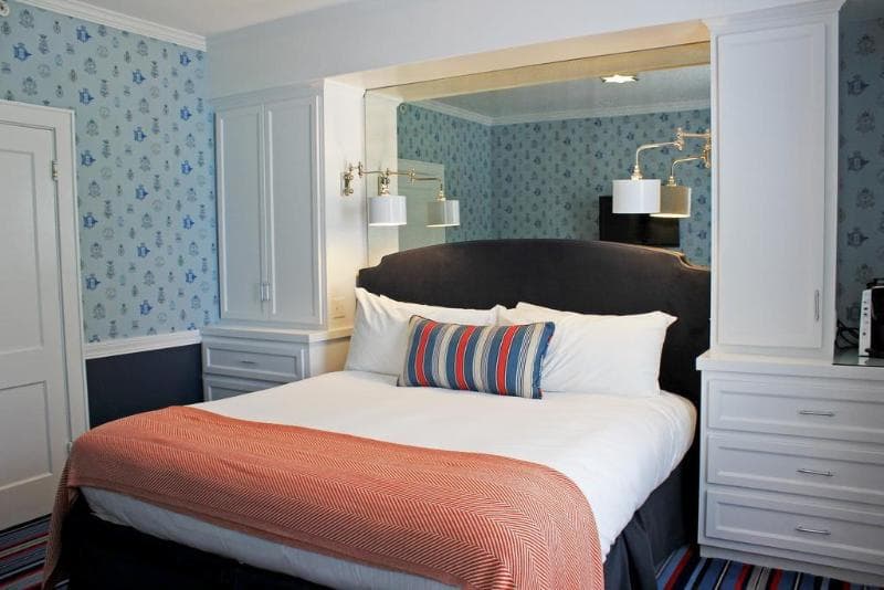 Kennebunkport Inn 2