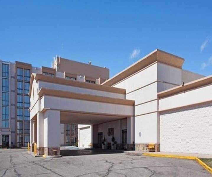 Red Lion Hotel & Conference Center Cheyenne photo 1