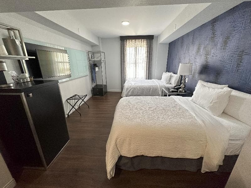 Holiday Inn Express Dallas Downtown 5