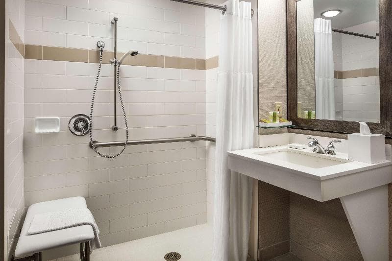 Hilton Boston Logan Airport 4