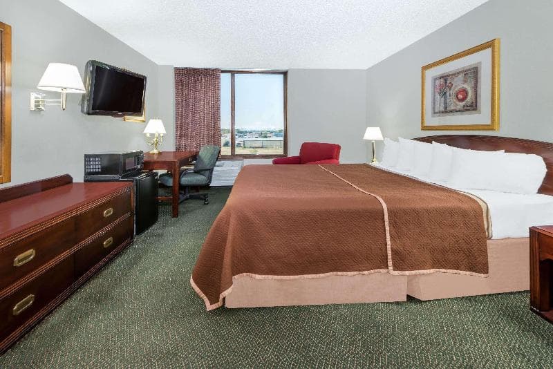 Days Inn by Wyndham Amarillo East photo 1
