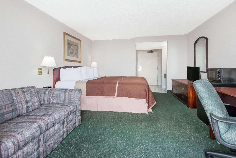 Days Inn by Wyndham Amarillo East 2