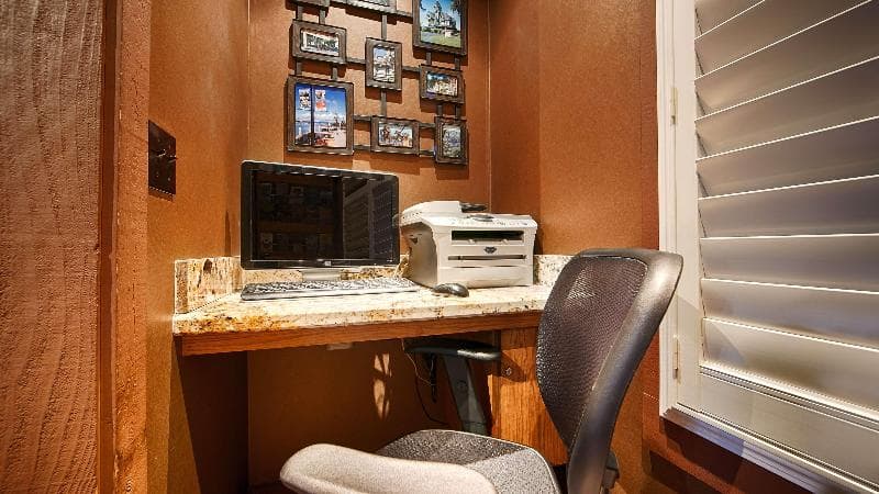 Best Western Plus Humboldt Bay Inn photo 1
