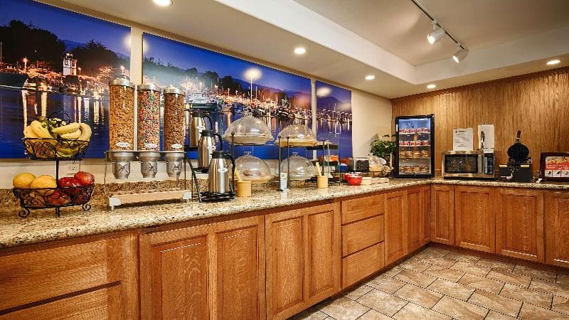 Best Western Plus Humboldt Bay Inn 3
