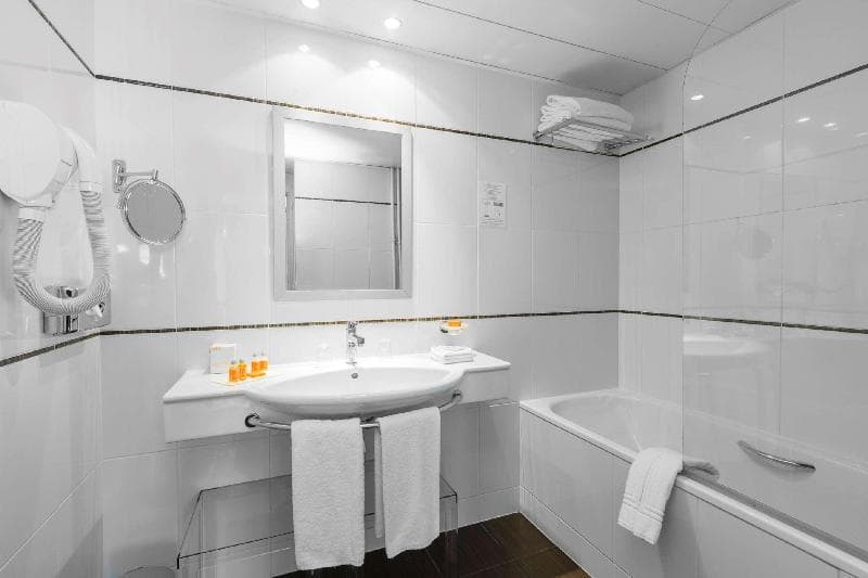 Hotel Elysees Bassano 3