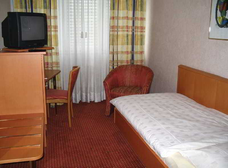 Alexander 2