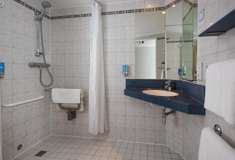Holiday Inn Express Stoke-On-Trent 3
