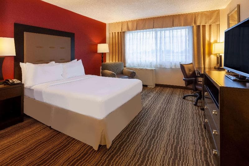 Ramada by Wyndham Liverpool/Syracuse main